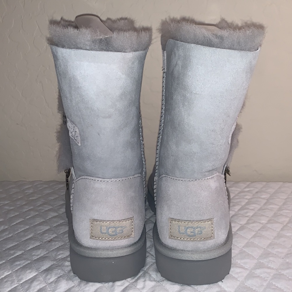 UGG SIZE 6 BRAND NEW IN BOX AZALEA CHARM GORGEOUS BOOTS - Picture 5 of 15